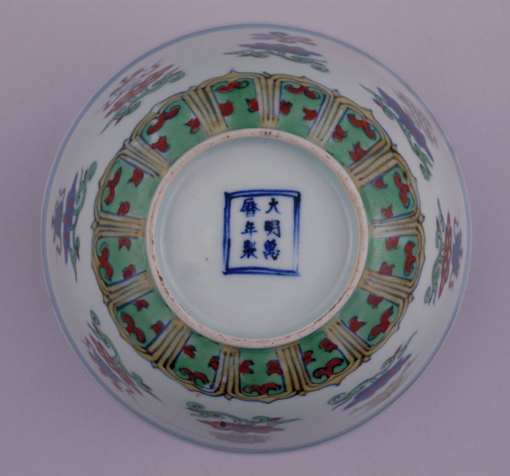 图片[3]-Double-colored lotus bowl with eight auspicious patterns-China Archive